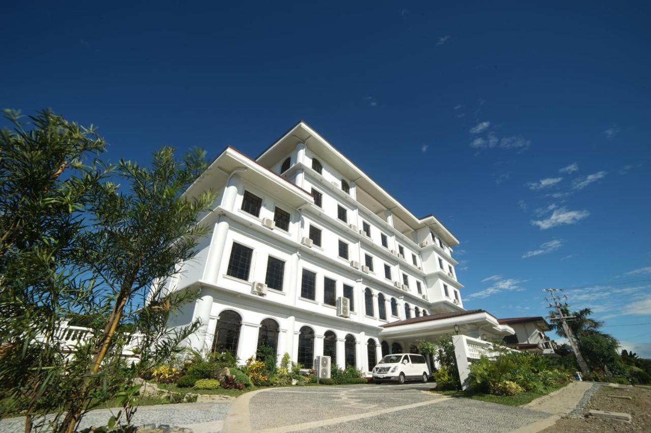 Isla De Oro Hotel Mamburao Zewnętrze zdjęcie
