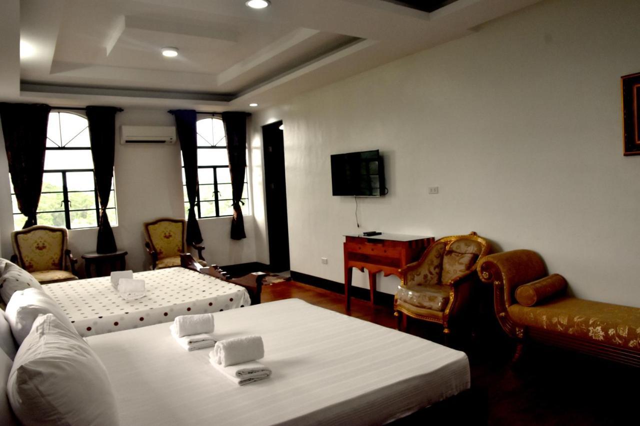 Isla De Oro Hotel Mamburao Zewnętrze zdjęcie