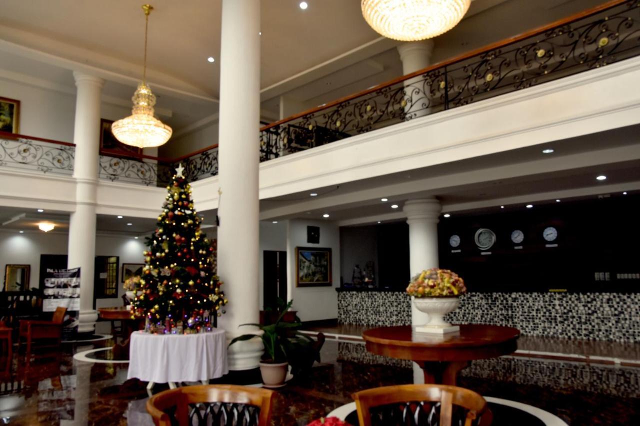 Isla De Oro Hotel Mamburao Zewnętrze zdjęcie