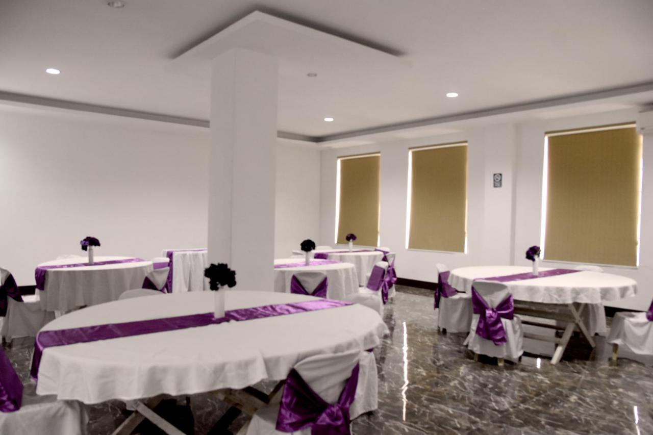 Isla De Oro Hotel Mamburao Zewnętrze zdjęcie