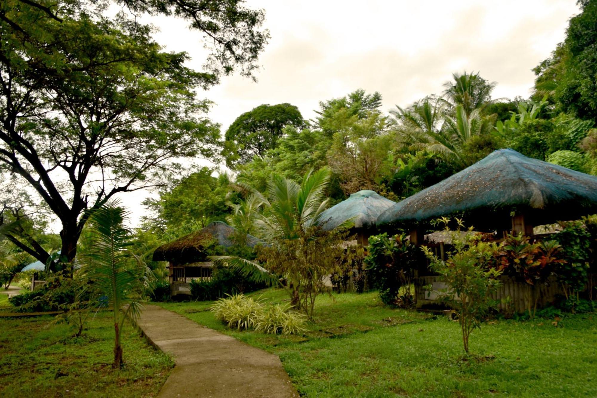 Isla De Oro Hotel Mamburao Zewnętrze zdjęcie